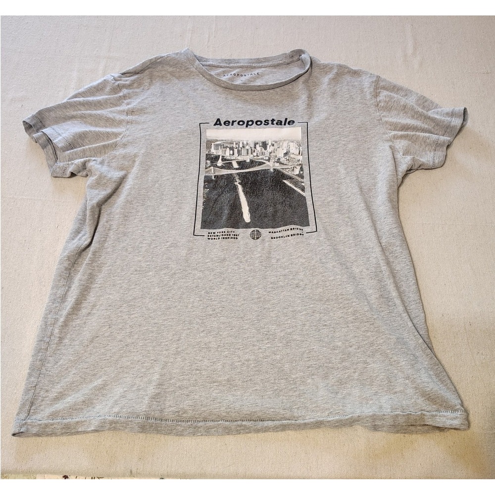 Aeropostale Mens NYC Cityscape T-Shirt Gray Short Sleeve Crew Neck Large II